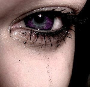 emo eye crying 7 Chal diye woh hamko bhulakar